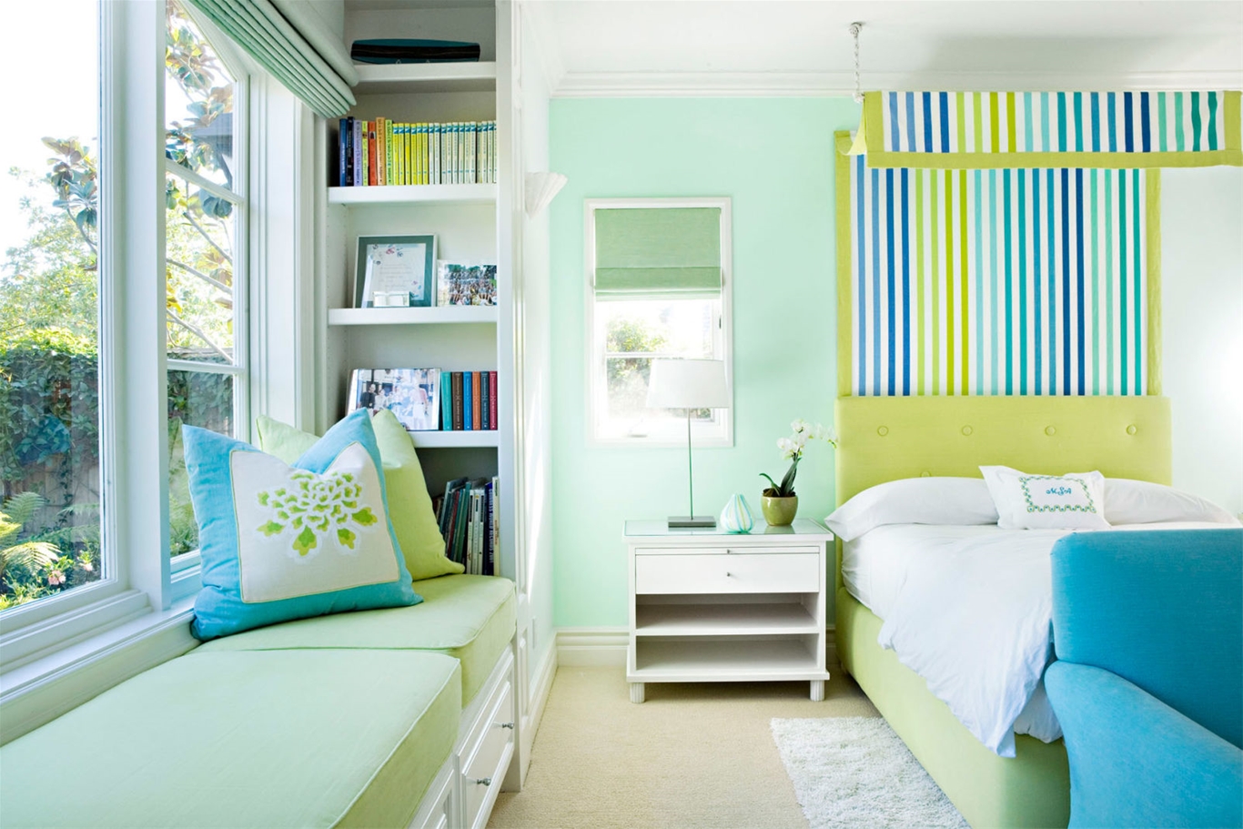 Phòng ngủ màu xanh ngọc